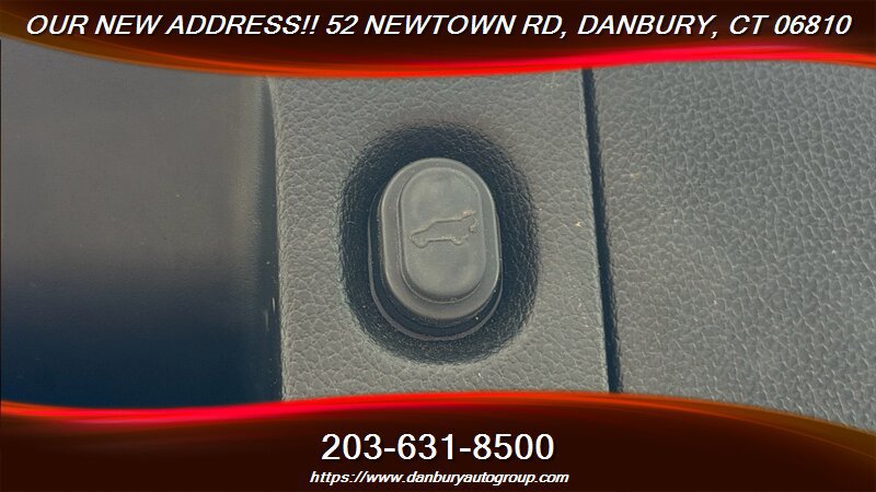 Used 2019 GMC Yukon XL SLT AWD/4WD image 33