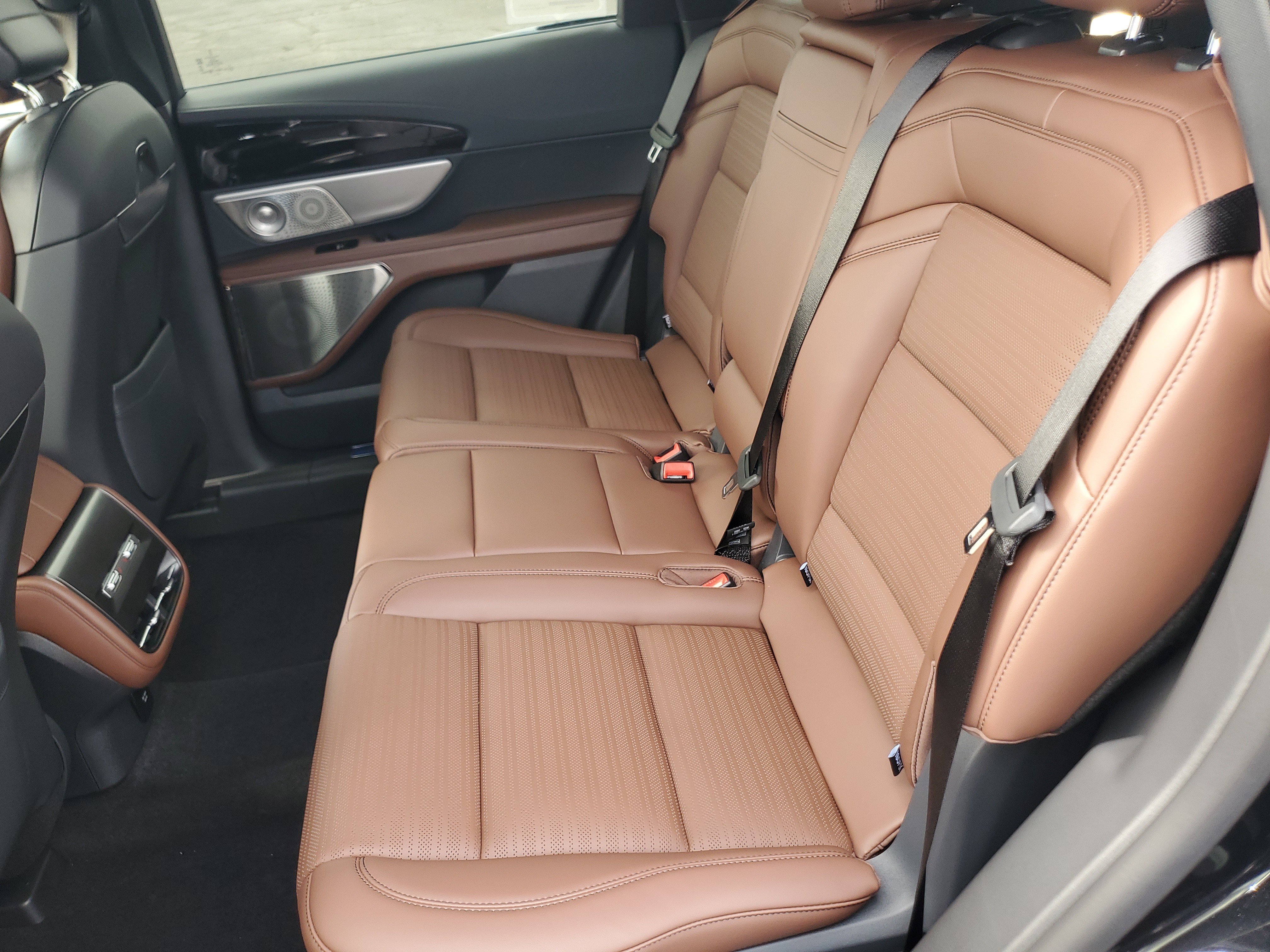New 2026 Lincoln Nautilus Reserve AWD/4WD image 32