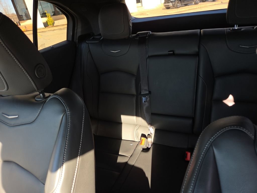 Used 2025 Cadillac XT4 Premium Luxury FWD image 14