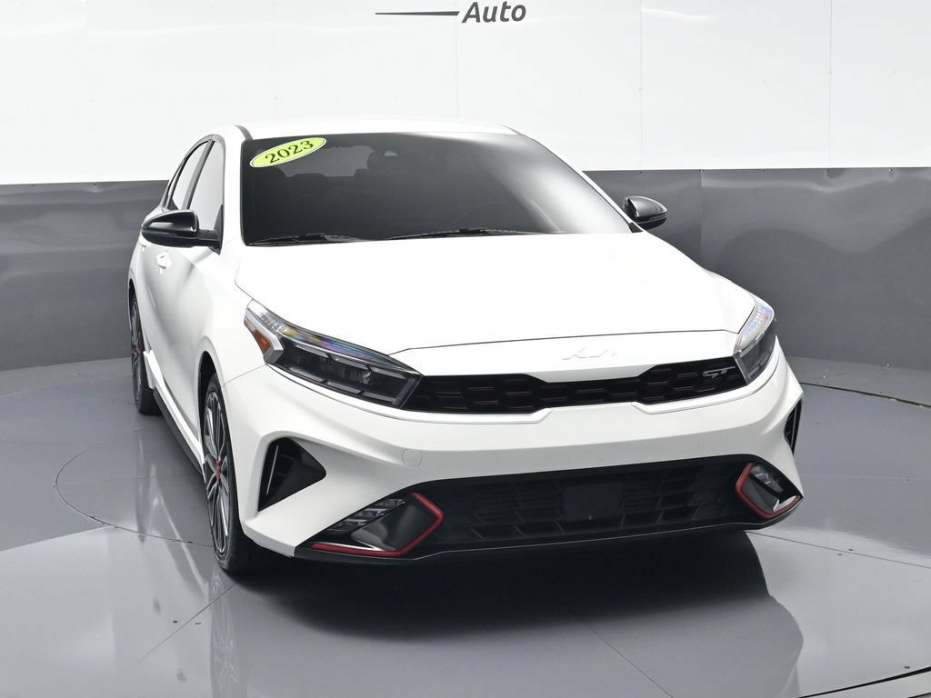 Certified 2023 Kia Forte GT FWD image 3