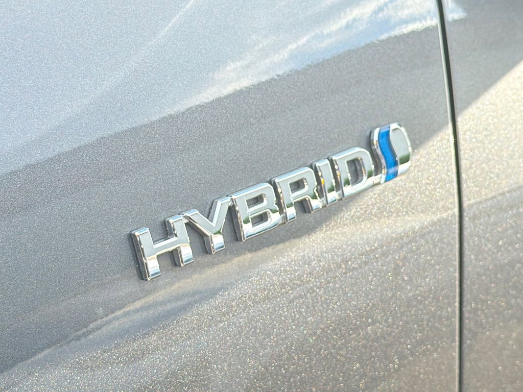 Used 2020 Toyota RAV4 XLE w/ Convenience Package image 16