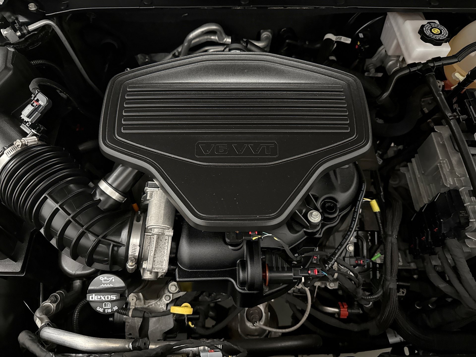 Used 2023 GMC Acadia AT4 AWD/4WD image 28