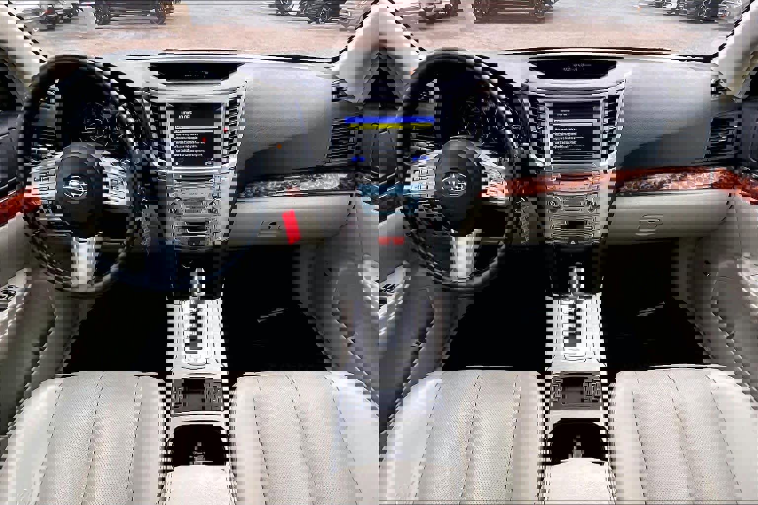 Used 2011 Subaru Outback 2.5i Limited image 14