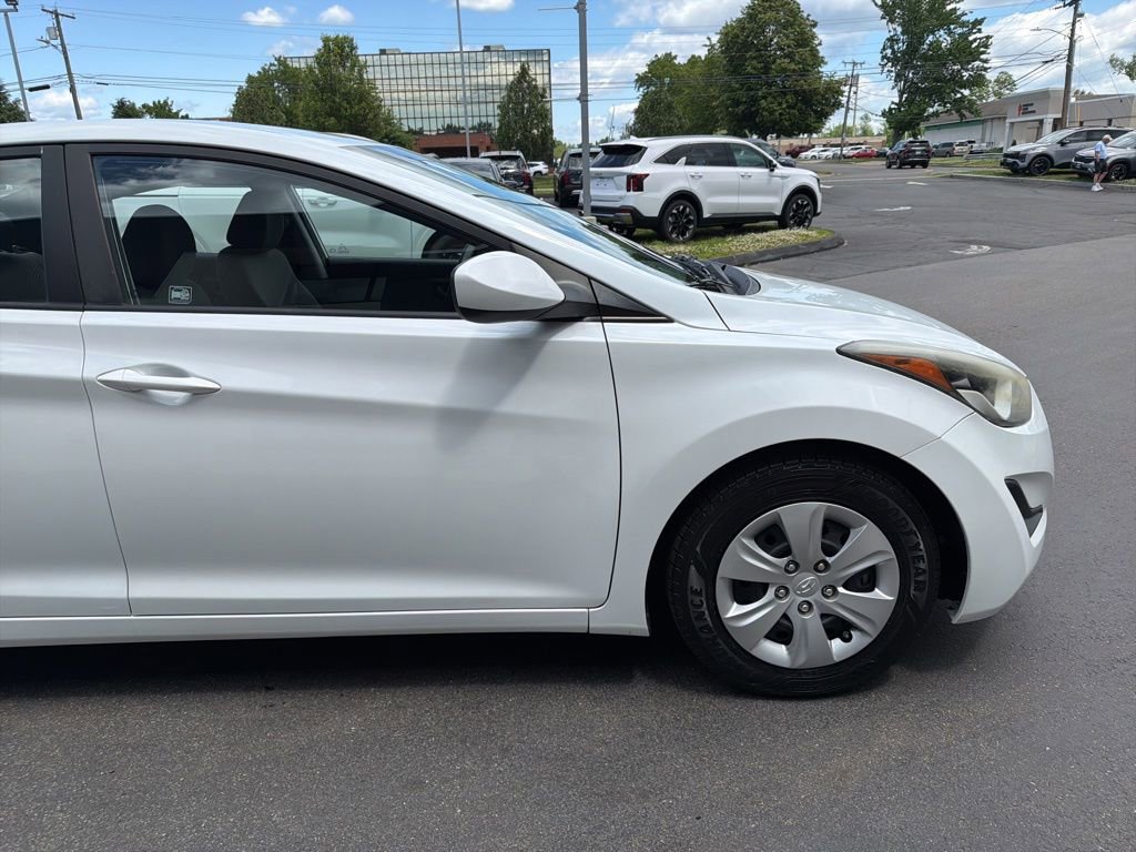 Used 2016 Hyundai Elantra SE FWD image 6