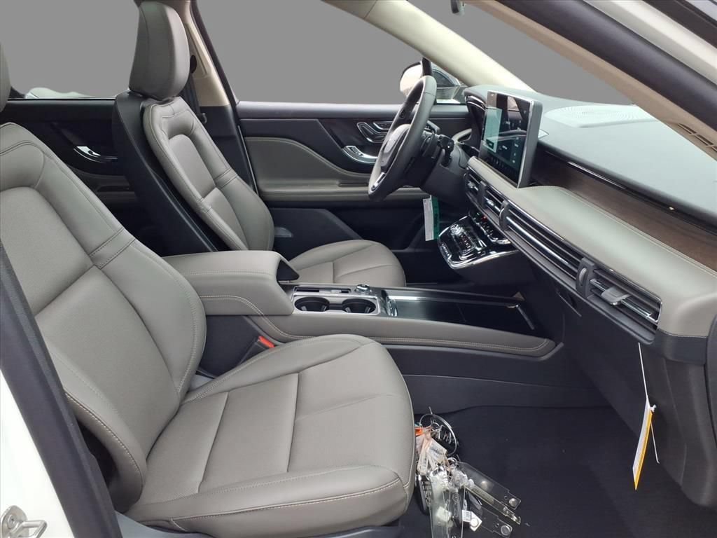 New 2026 Lincoln Corsair Grand Touring AWD/4WD image 13