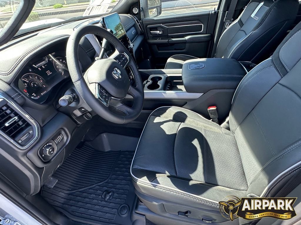 New 2026 RAM 2500 Laramie AWD/4WD image 14