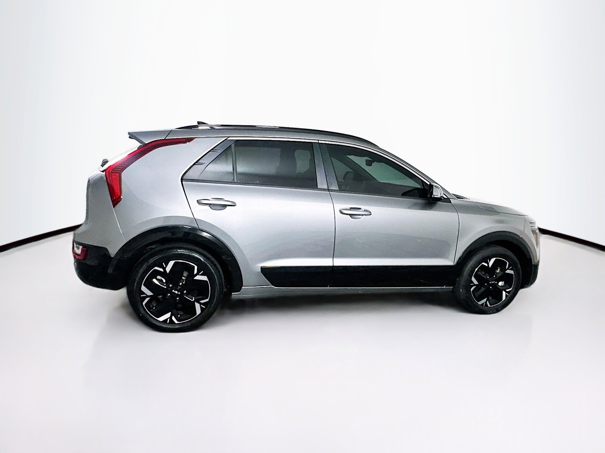 Used 2023 Kia Niro Wave image 10