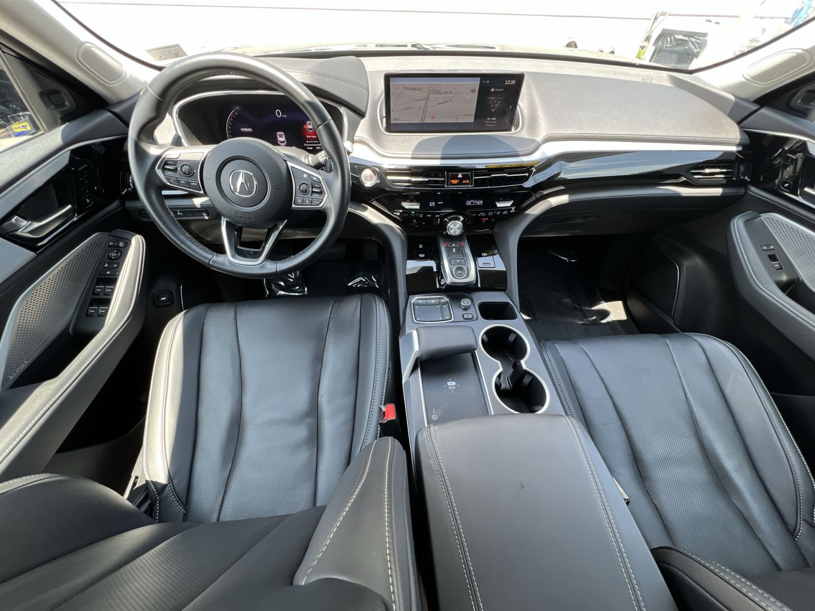 Certified 2023 Acura MDX SH-AWD w/ Technology Package image 2