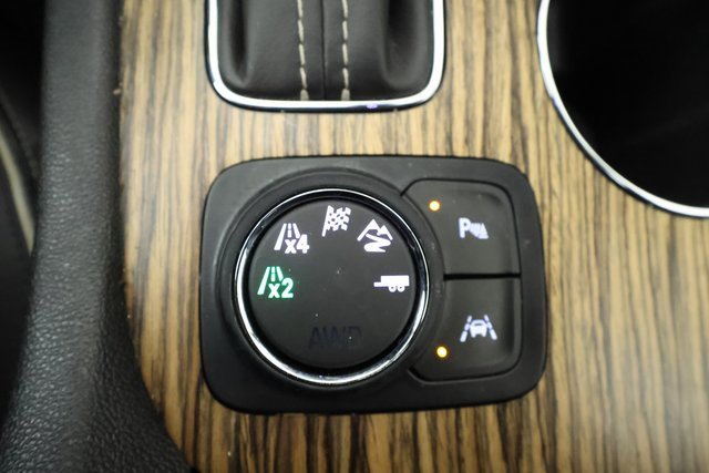 Used 2019 GMC Acadia Denali w/ LPO, Floor Liner Package image 19