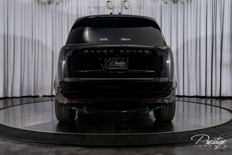 Used 2025 Land Rover Range Rover SE image 15