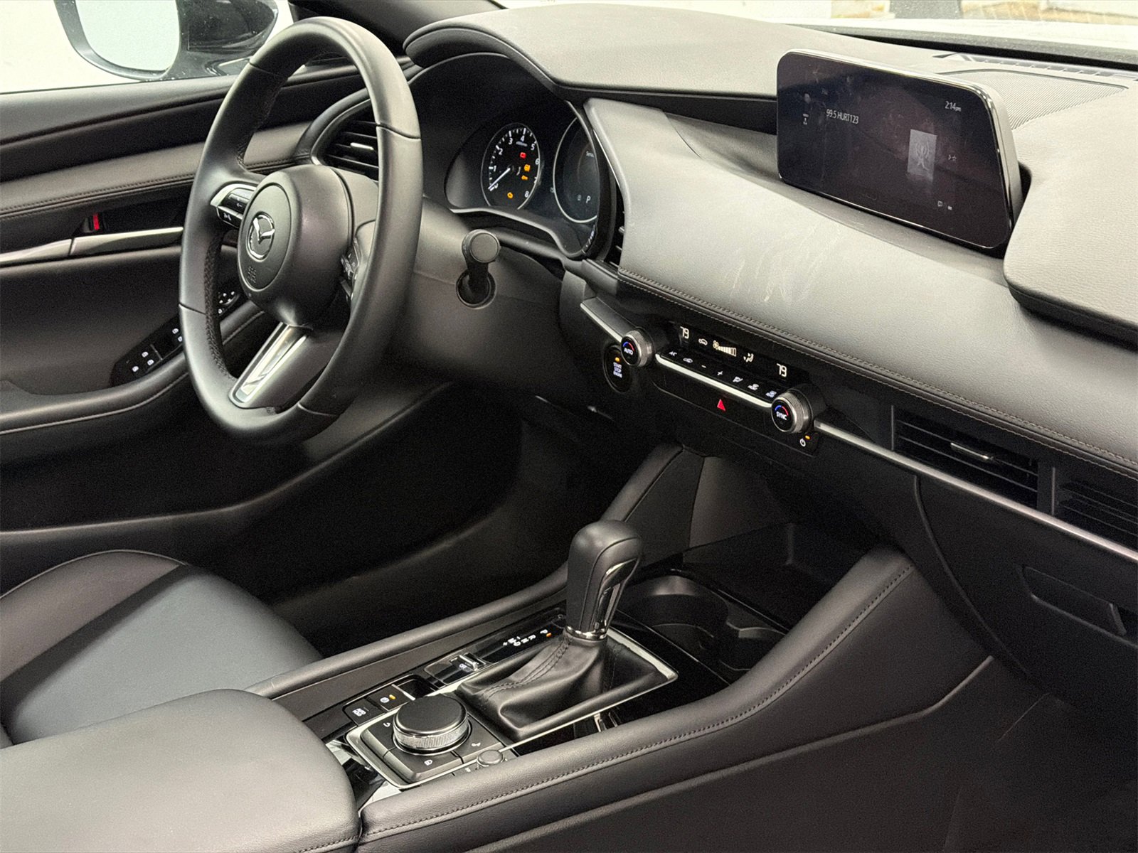 Certified 2025 MAZDA MAZDA3 s Sport image 10