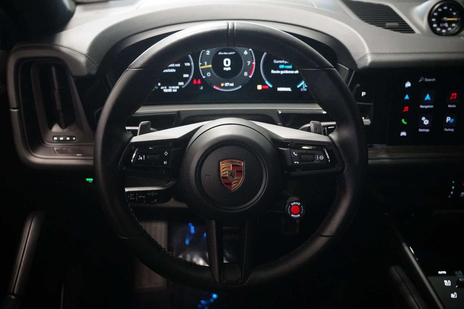 Used 2025 Porsche Cayenne Turbo GT image 16