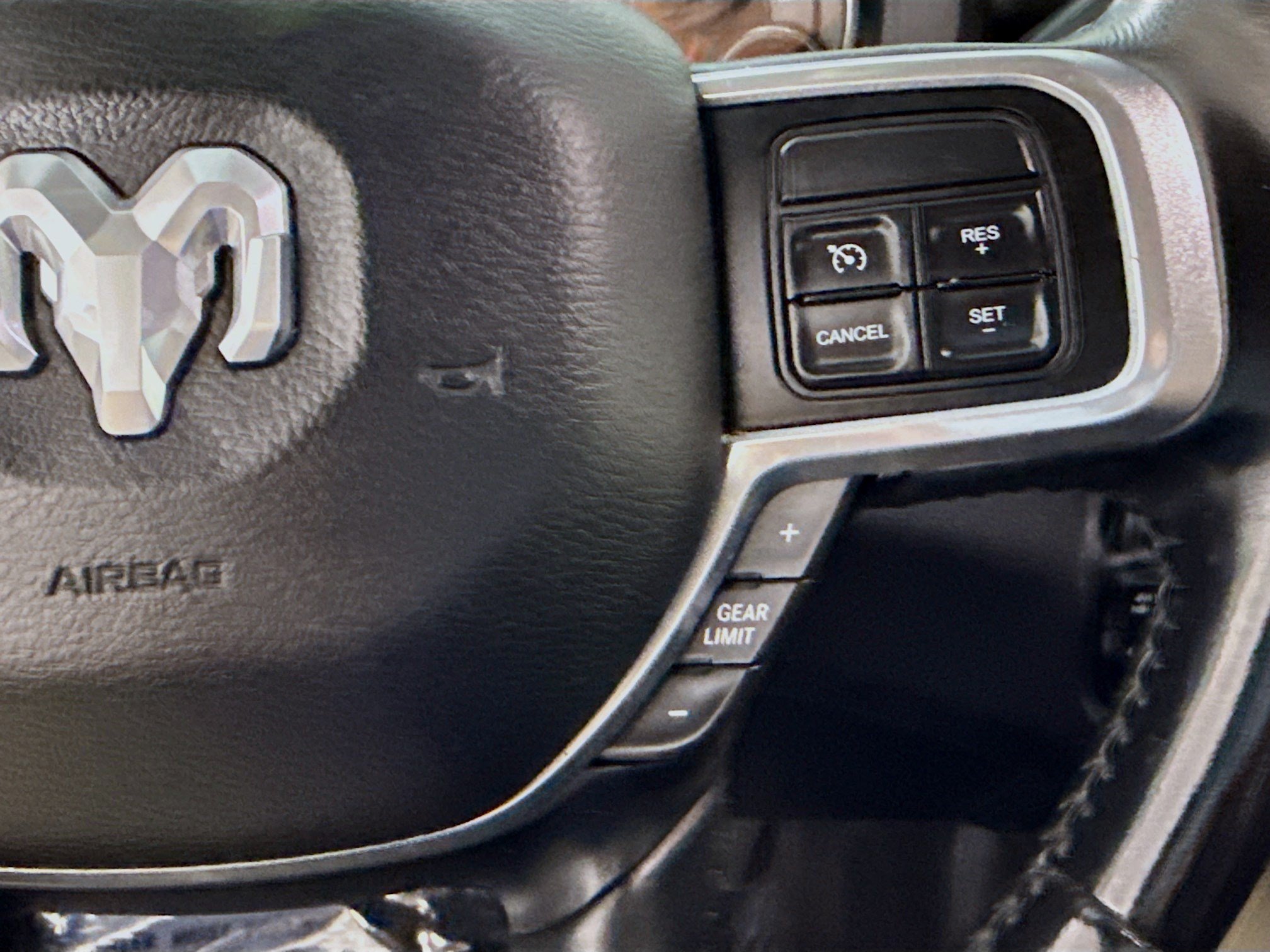 Used 2021 RAM 2500 Laramie AWD/4WD image 15
