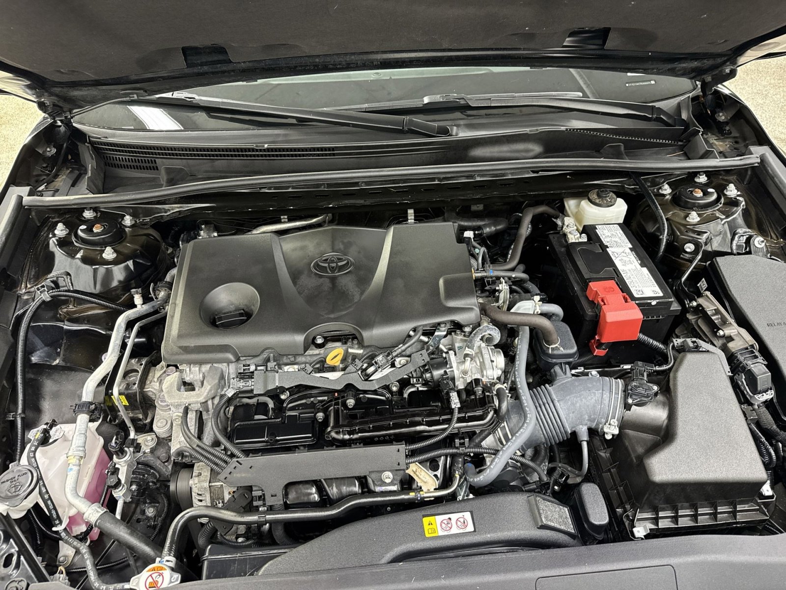 Used 2024 Toyota Camry LE FWD image 32