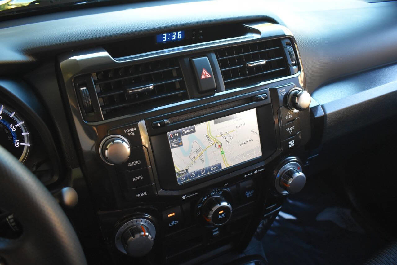 Used 2016 Toyota 4Runner 4WD image 32