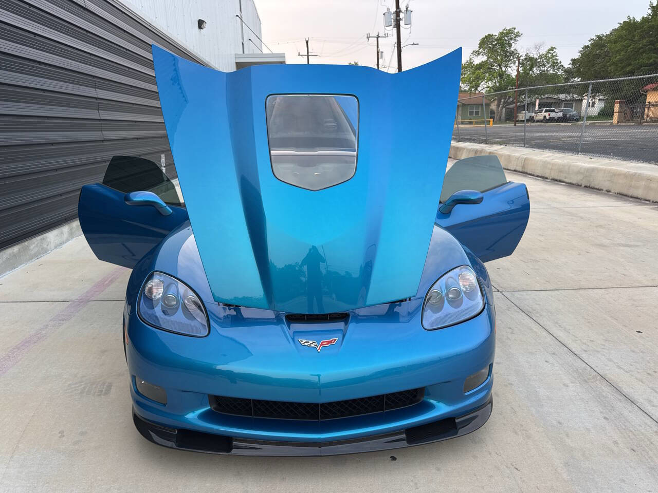 Used 2009 Chevrolet Corvette ZR1 w/ Preferred Equipment Group RWD image 27