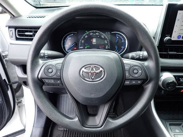 Used 2024 Toyota RAV4 XLE w/ Convenience Package image 24