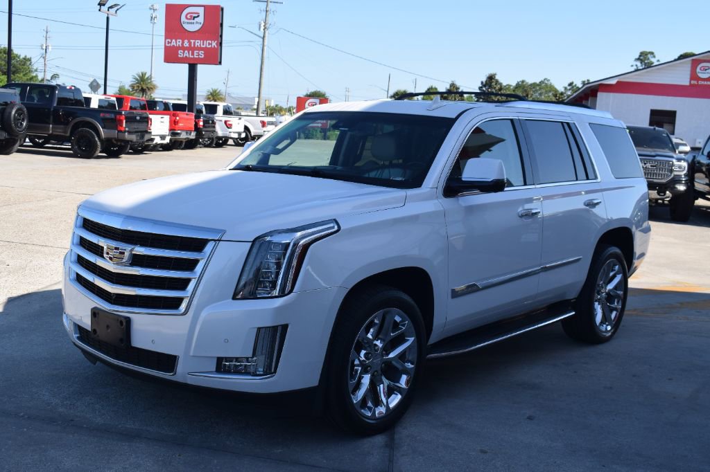 Used 2016 Cadillac Escalade Luxury AWD/4WD image 1