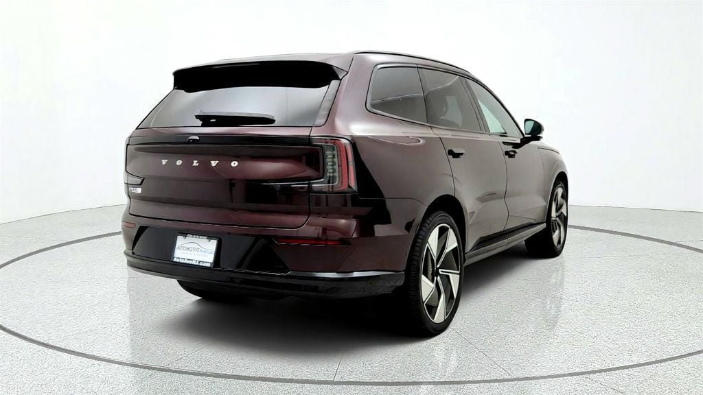 Used 2025 Volvo EX90 Ultra AWD/4WD image 5