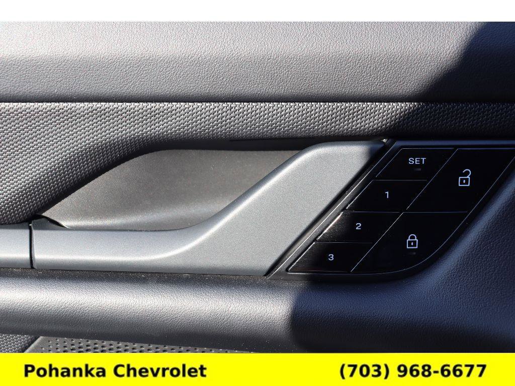 Used 2021 Porsche Taycan 4S image 21