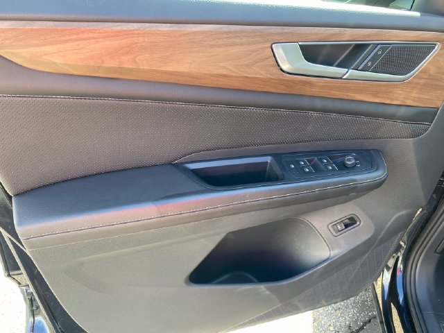 Used 2024 Volkswagen Atlas SE AWD/4WD image 15