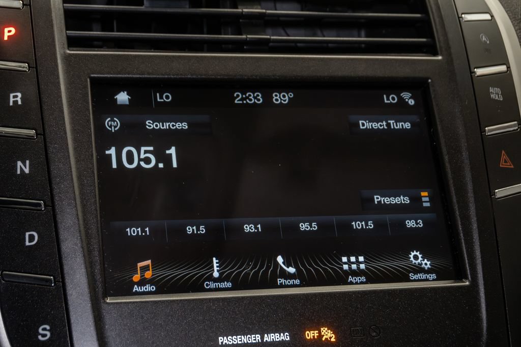 Used 2017 Lincoln MKC Premiere FWD image 18