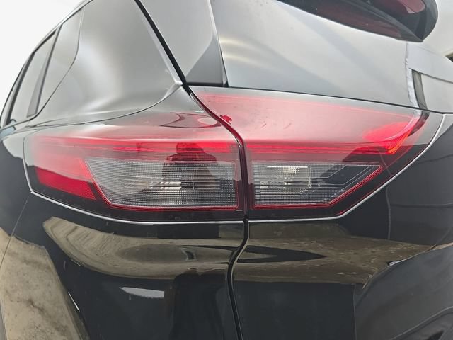 Used 2026 Nissan Rogue SV FWD image 35