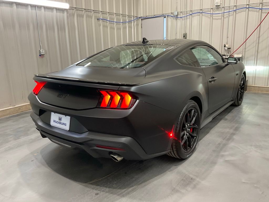 Used 2025 Ford Mustang GT Premium image 23