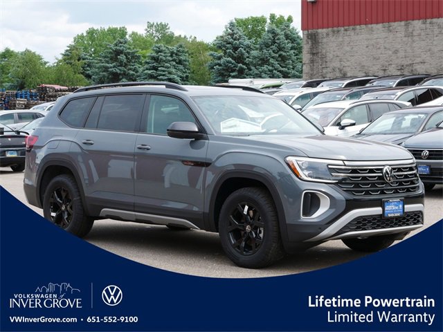 New 2025 Volkswagen Atlas Peak Edition SE