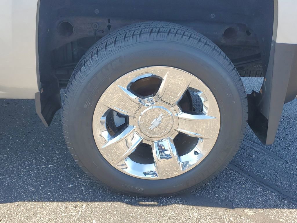 Used 2018 Chevrolet Silverado 1500 LTZ Z71 w/ LTZ Plus Package AWD/4WD image 5