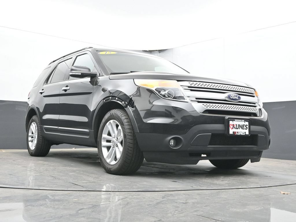 Used 2015 Ford Explorer XLT w/ Equipment Group 201B FWD image 47