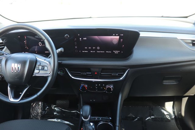 Used 2025 Buick Encore GX Preferred image 14