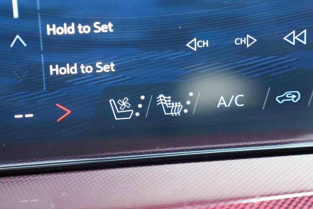Used 2026 Chevrolet Traverse RS w/ LPO, Floor Liner Package image 33