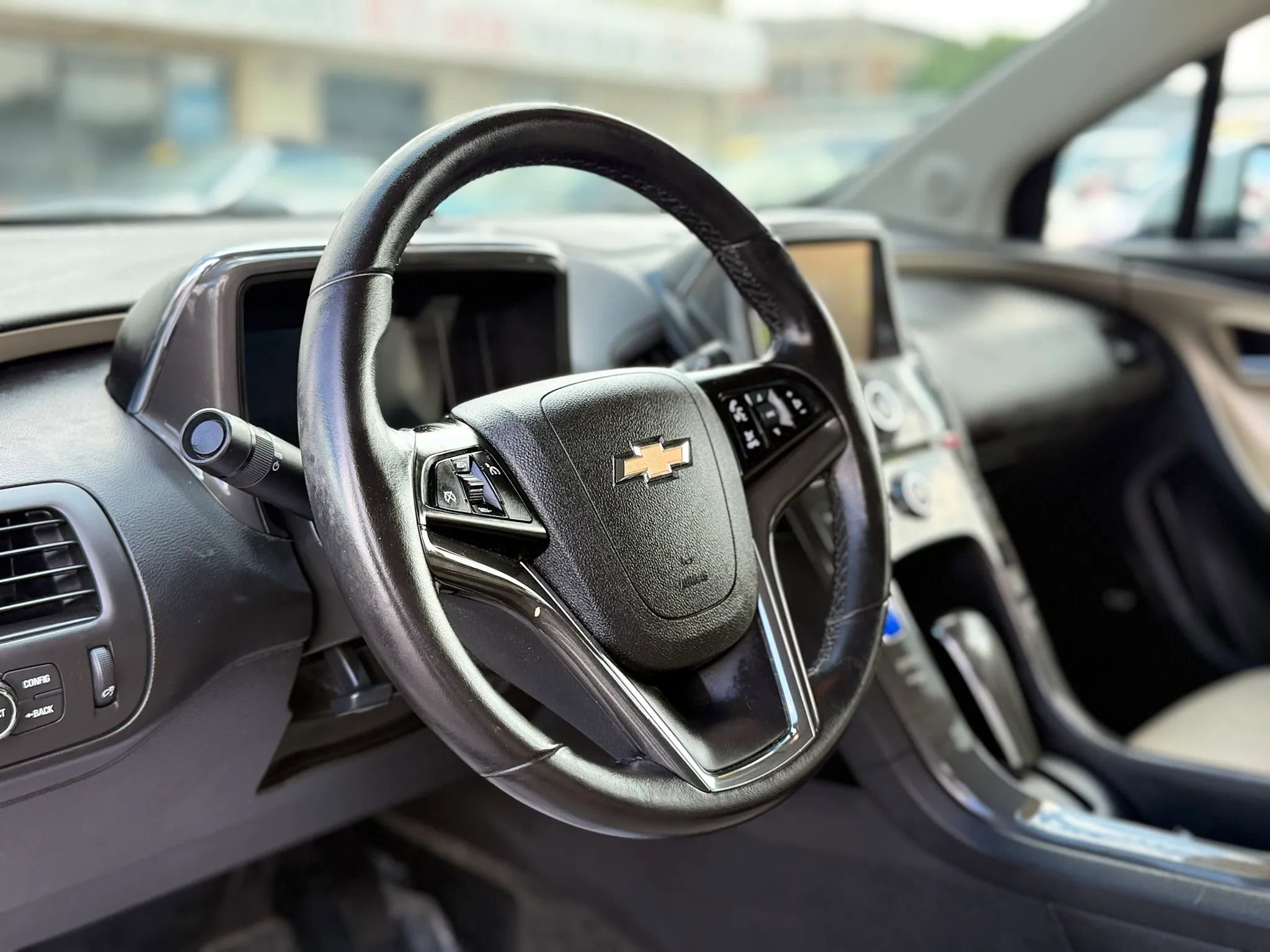 Used 2012 Chevrolet Volt Premium w/ Premium Trim Package FWD image 29