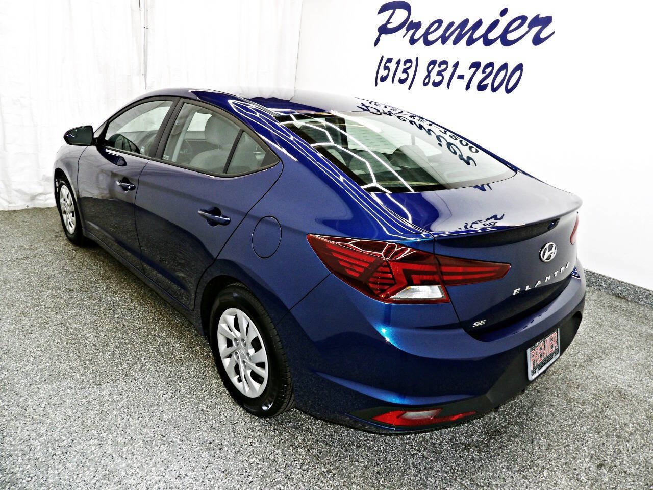 Used 2019 Hyundai Elantra SE FWD image 4