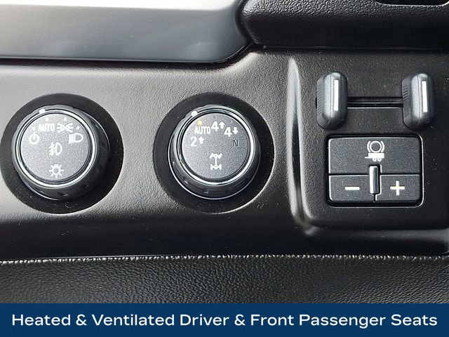 Used 2020 Chevrolet Suburban Premier image 29