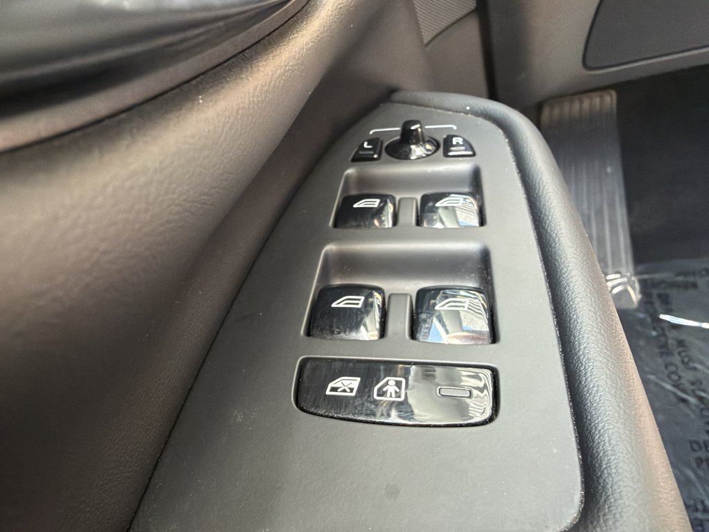 Used 2023 Volvo XC90 B6 Plus w/ Protection Package Premier AWD/4WD image 26