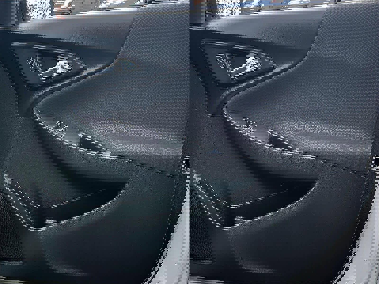 Used 2016 Chevrolet Malibu LT image 12