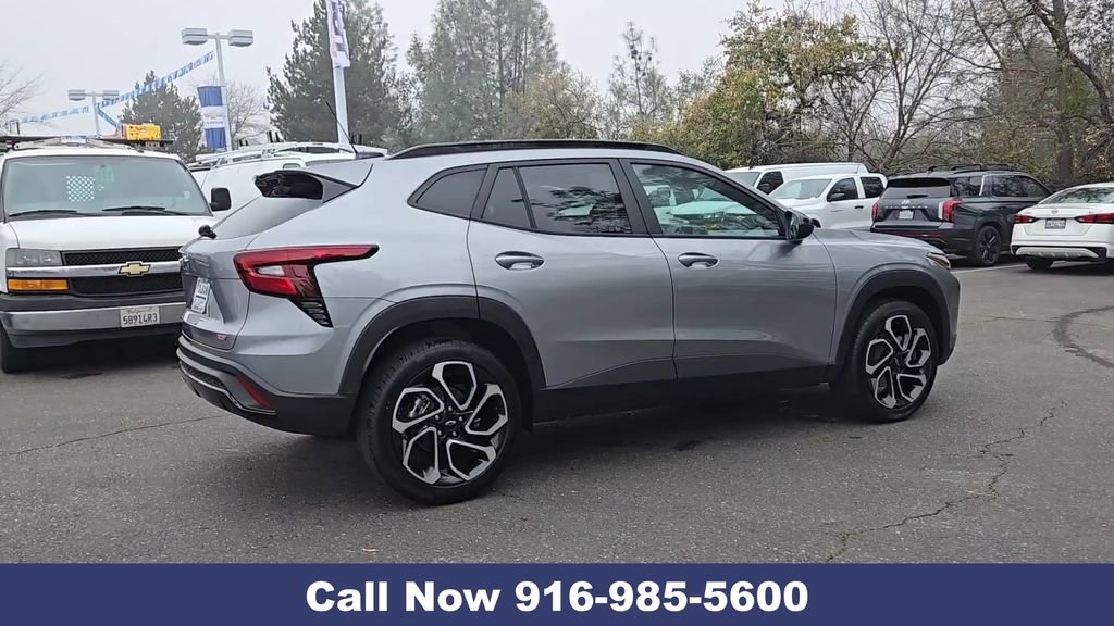 New 2026 Chevrolet Trax RS w/ Sunroof Package image 11