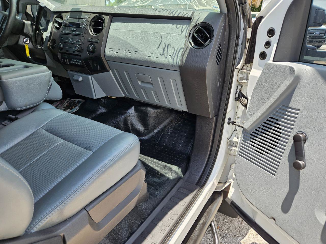 Used 2011 Ford F550 2WD Crew Cab Super Duty w/ Payload Upgrade Pkg image 14