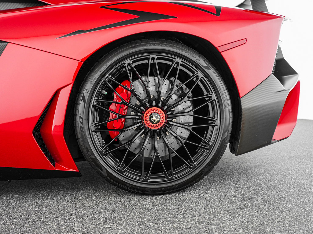 Used 2016 Lamborghini Aventador LP 750-4 Superveloce AWD/4WD image 32