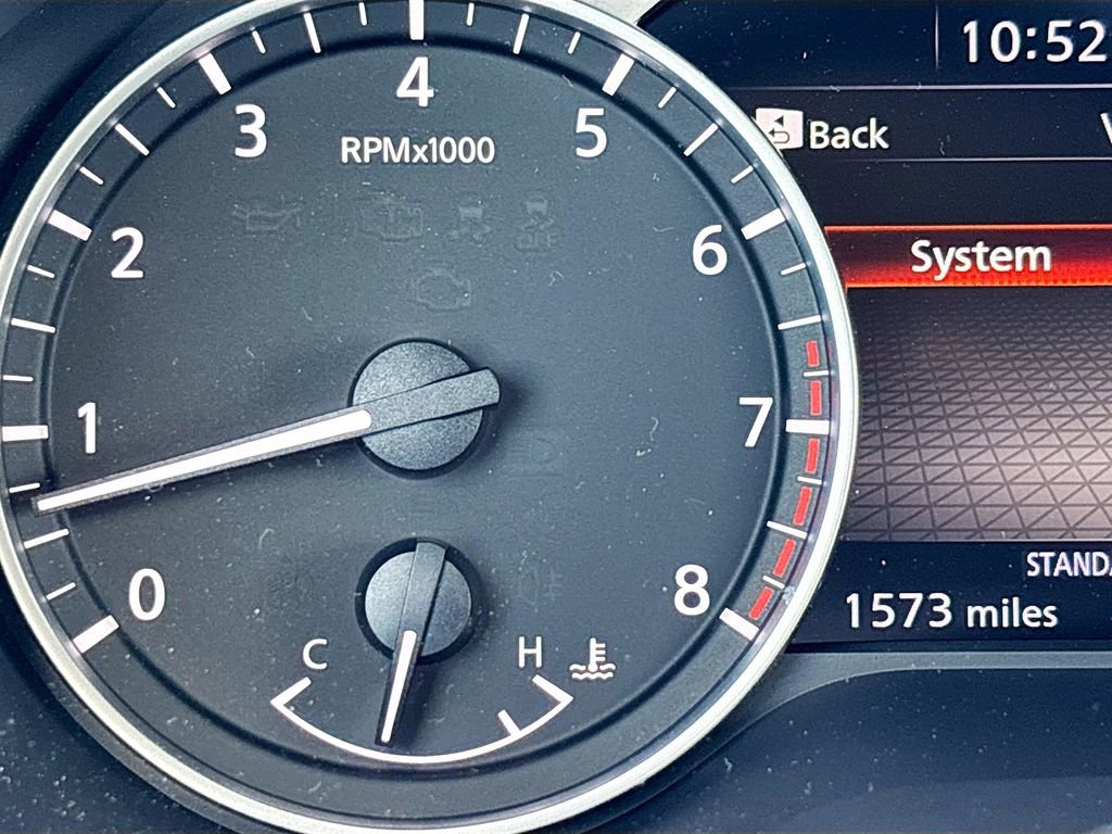 Used 2025 Nissan Pathfinder SL w/ Lighting Package (N92) image 12