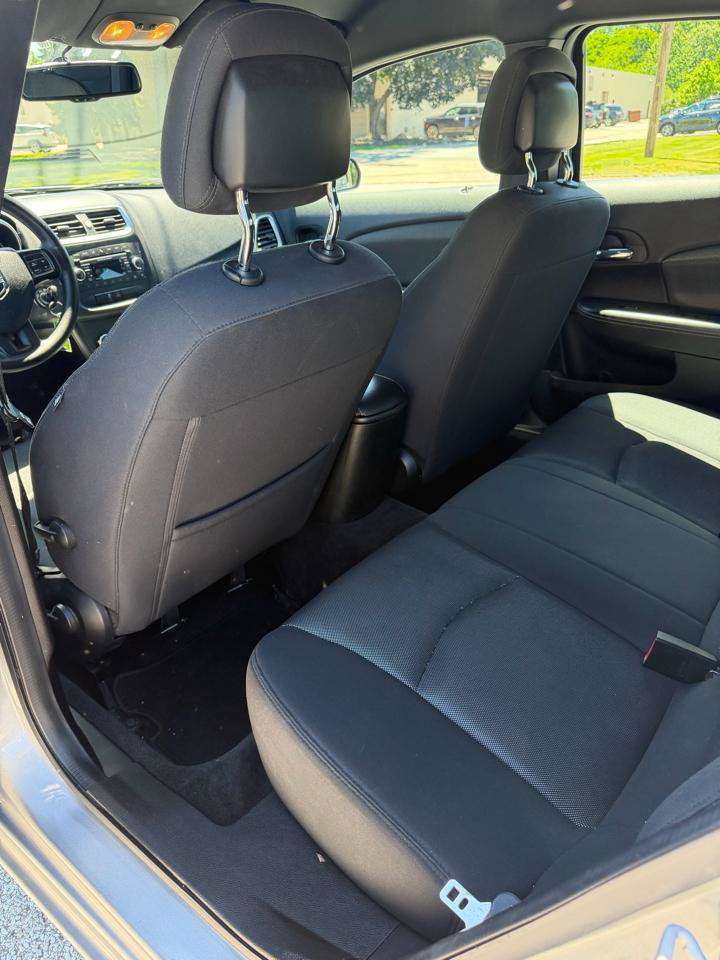 Used 2013 Dodge Avenger SE FWD image 10