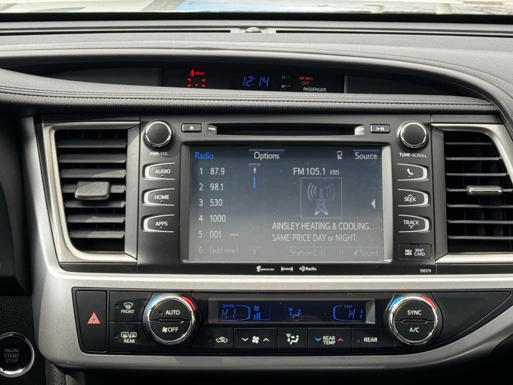 Used 2018 Toyota Highlander SE image 45