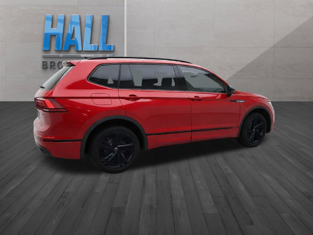 Certified 2024 Volkswagen Tiguan SE R-Line AWD/4WD image 7