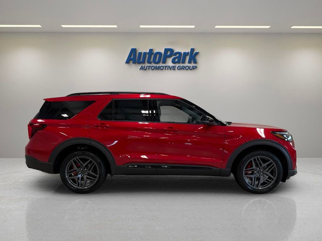 New 2026 Ford Explorer ST-Line w/ ST-Line Street Pack AWD/4WD image 8