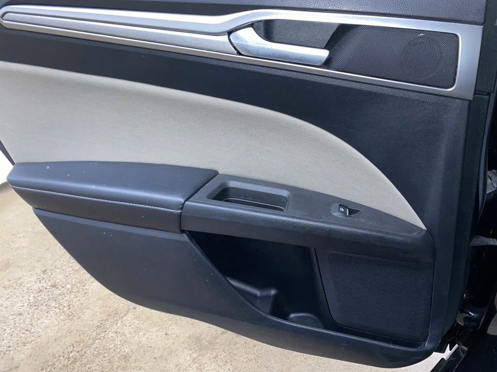 Used 2019 Ford Fusion S image 25