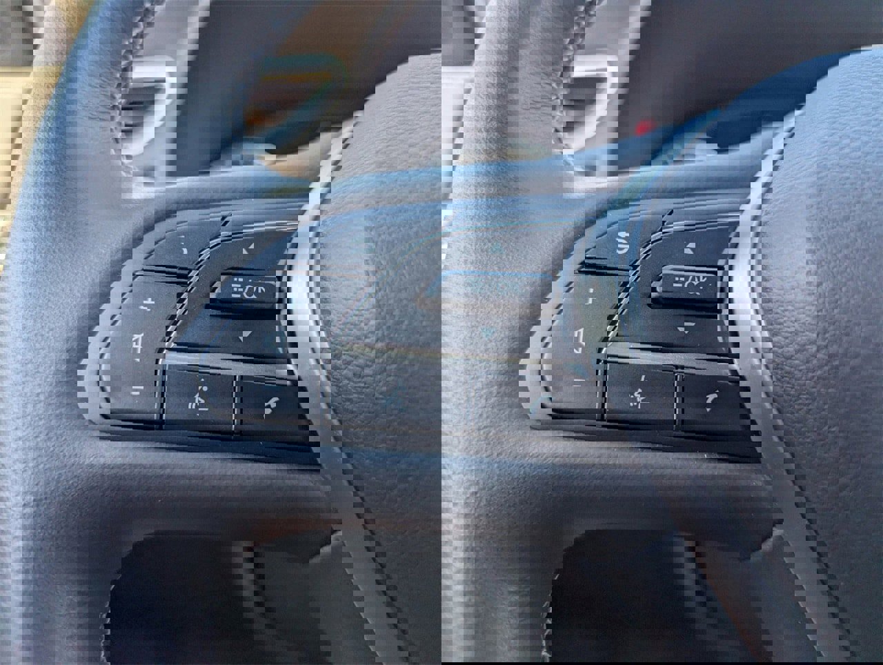 New 2025 INFINITI QX50 Sport image 28