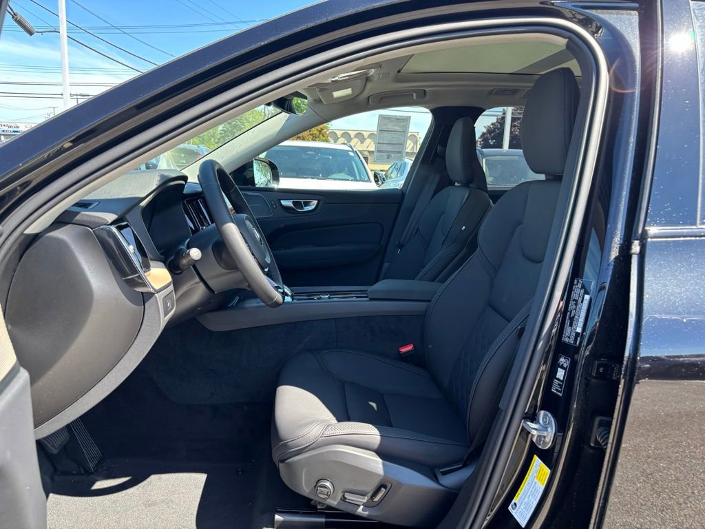 New 2026 Volvo XC60 B5 Plus w/ Climate Package AWD/4WD image 15