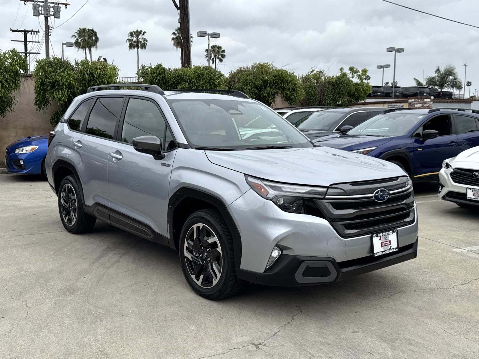 Used 2025 Subaru Forester Limited w/ Popular Package image 3